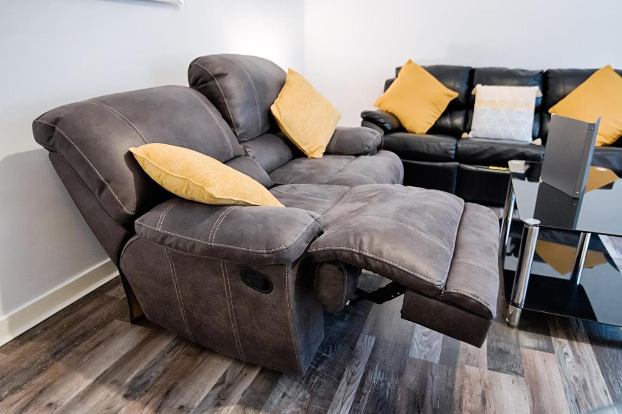Parking, Smart Tv'S In All Rooms! Swansea Exterior foto